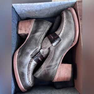 Freebird by Steven Chevelle Blue (gray) Multi Leather Loafers size 9 Brand new